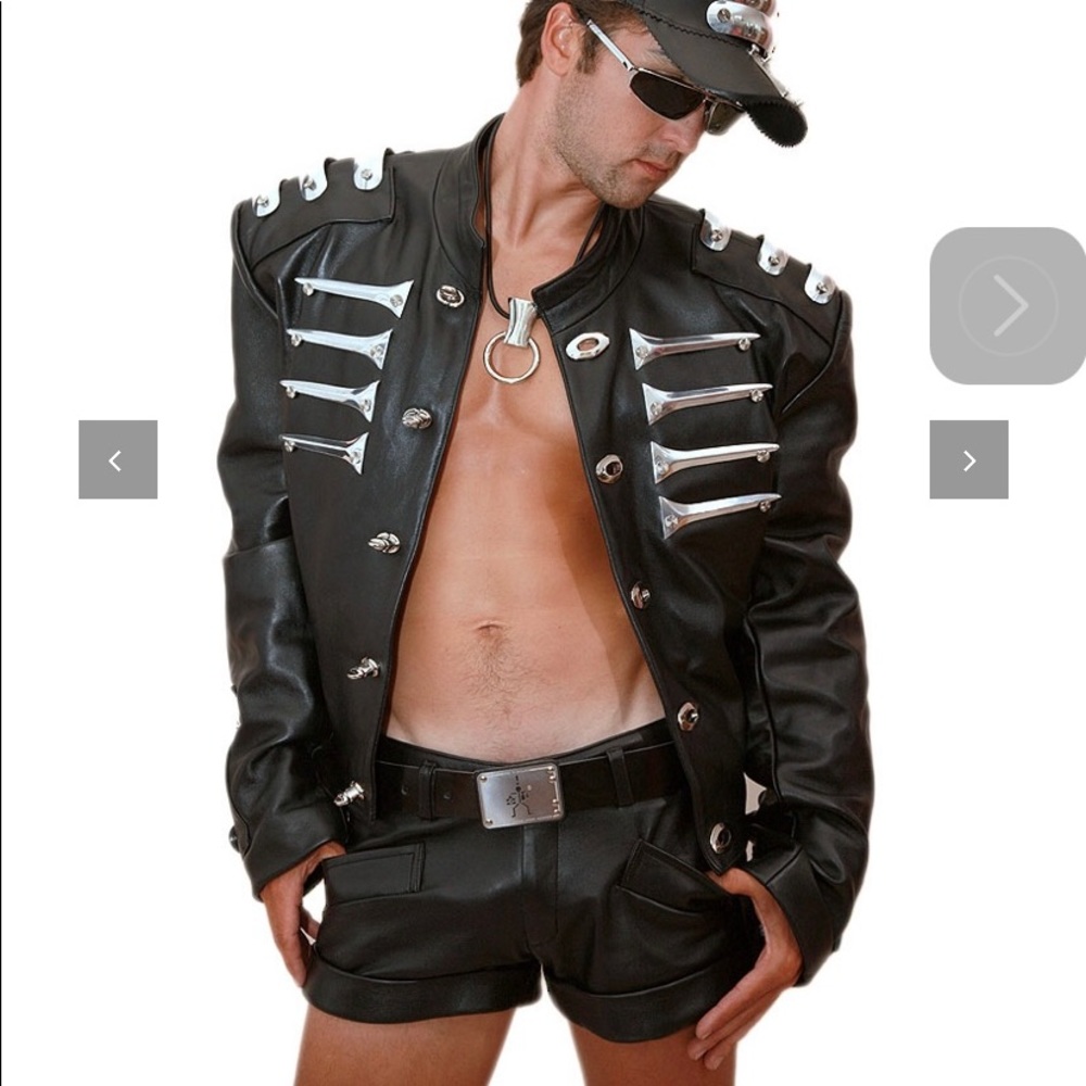 Men's bomber leather jacket.